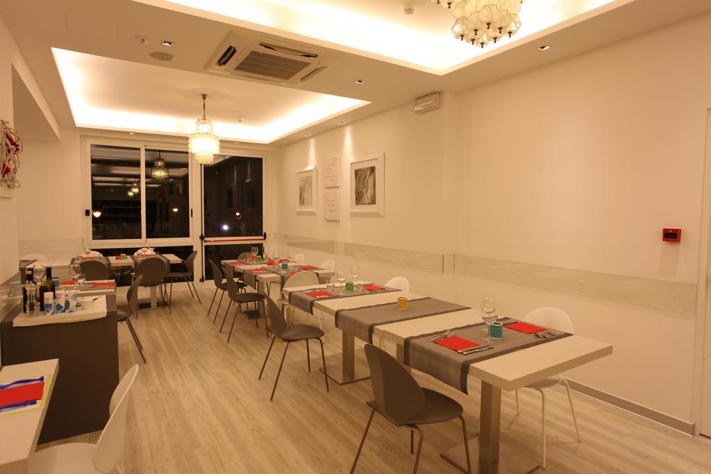 梦幻酒店 里乔内 外观 照片